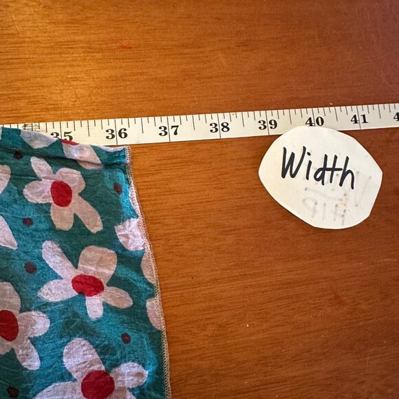 Liu Jo Silk Scarf 36" by 80" multi color multi print floral Super large - Picture 4 of 8